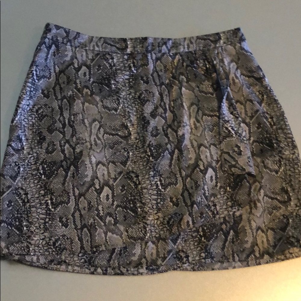 Bcbg skirt